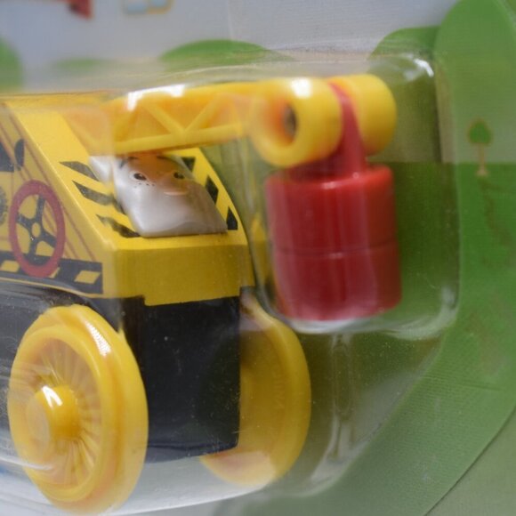 Kevin Yellow Crane - Thomas & Friends Wooden Railway Series Real Wood Tr… - Picture 8 of 10